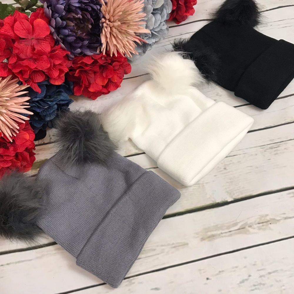 Warm Knitted Beanie with Double Faux Fur Pom Pom - Picture 4 of 8
